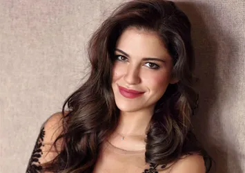 Sosyete bu aşk çemberini konuşuyor