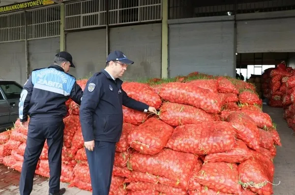 22 ton soğan çöp oldu! Şanlıurfa'da sinirleri geren olay - 1