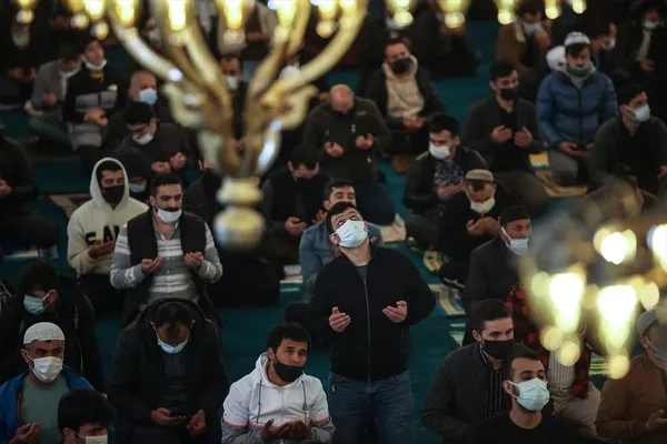 Yunan basınında Ayasofya'daki bayram namazı hazımsızlığı! - 2