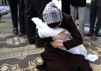 Gazze'de ölü sayısı 32 bin 333'e yükseldi