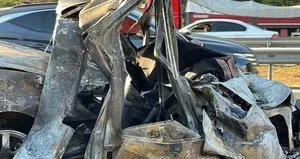 Otomobil yüklü çekici TIR’a çarptı: 1 ölü 2 yaralı