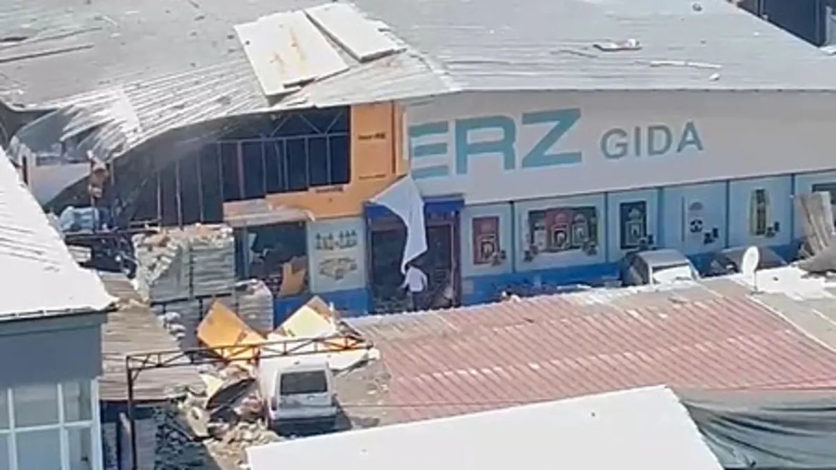 Güngören'de korkutan patlama: İtfaiye ve sağlık ekipleri bölgede