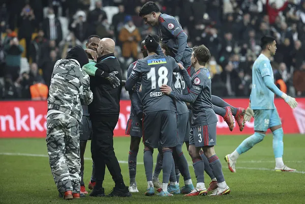 Göztepe teknik direktörü El Maestro: Penaltılarla kaybetmek üzüntü verici