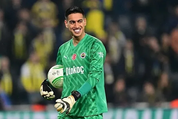 Erman Toroğlu Fenerbahçeli İrfan Can Eğribayat’a ateş püskürdü: Haddini bil...