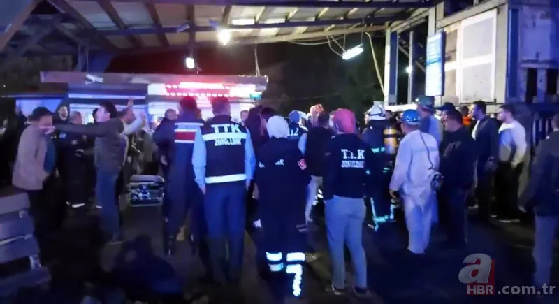 Bartın'da maden ocağında patlama! Yaşlı gözlerle arkadaşlarını beklediler 12