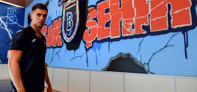 Polonyalı golcü Krzysztof Piatek Başakşehir’de!