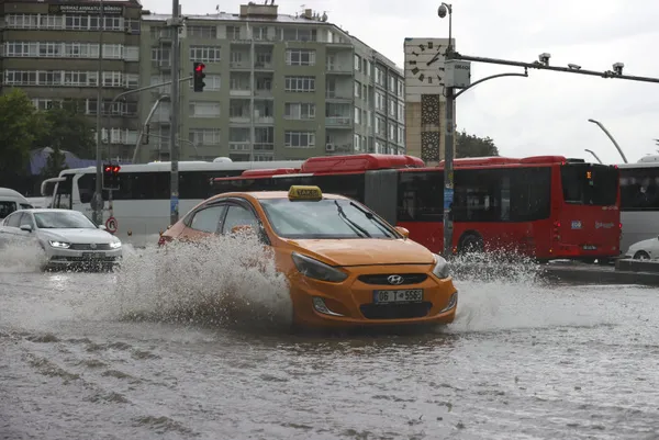 24 ilde alarm! Ankara ve İzmir için kritik uyarı: Tüm izinler iptal