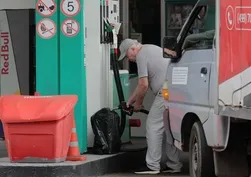 Rusya'da benzin ve motorine kota getirildi!
