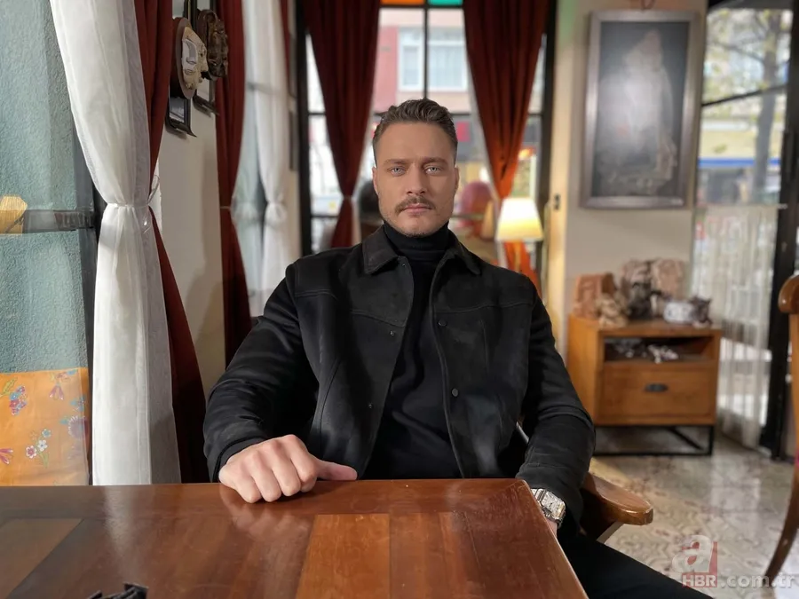 Ben Bu Cihana Sığmazam dizisine Jean Luc karakteriyle dahil olan Burak Çelik herkesi şaşırttı! Meğer eski eşi... 3