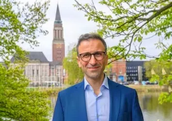 Almanya'da Kiel'e Türk belediye başkanı: Samet Yılmaz rakibini ezdi geçti