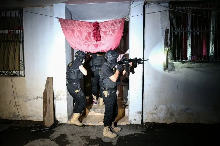 Adana’da DEAŞ operasyonu! Uzun namlulu silahlarla önlem alındı