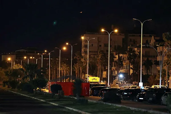enerji-ve-tabii-kaynaklar-bakanligi-deprem-bolgesindeki-sokak-lambalarina-elektrik-verilmeye-baslandi-1675893501860.jpg Enerji ve Tabii Kaynaklar Bakanlığı: Deprem bölgesindeki sokak lambalarına elektrik verilmeye başlandı - 3