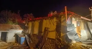 Bingöl’deki çatı yangını korkuttu