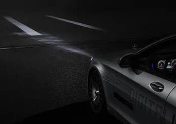 Mercedes'in akıllı farı yollara çıkıyor!