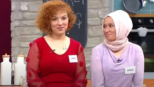 gelinim-mutfakta-zehra-neden-diskalifiye-oldu-17-kasim-gelinim-mutfakta-diskalifiye-olayi-nedir-1637152620561.jpg Gelinim Mutfakta Zehra-Yeşim olayı nedir? Gelinim Mutfakta Zehra neden diskalifiye oldu? - 1