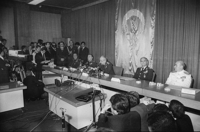 Demokrasi tarihinin kara günü 12 Eylül! Üzerinden 44 yıl geçti