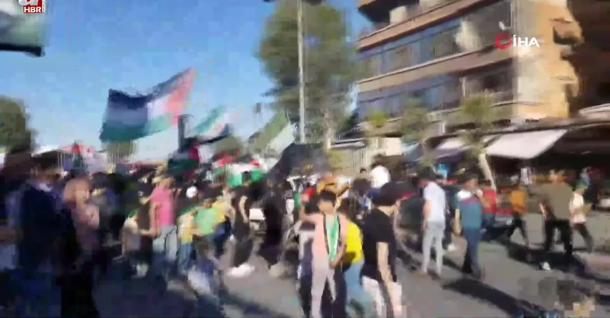 Suriye’de Filistin’e destek gösterisi!