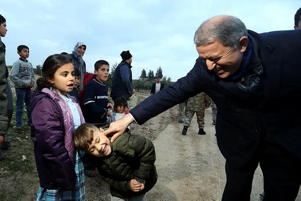 Bakan Hulusi Akar Süleyman Şah Türbesi'nde incelemelerde bulundu - 11