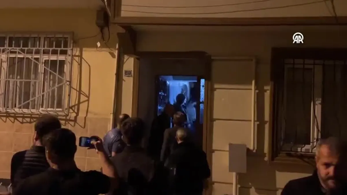 Bursa'da komşularını rahatsız edip polise silah çeken kişiye "özel tim" müdahalesi
