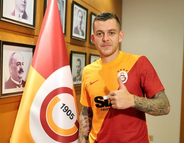 galatasaraya-cicaldau-soku-st-johnstone-macinda-oynayamayacak-1627506655546.jpg Galatasaray'a Cicaldau şoku: St. Johnstone maçında oynayamayacak - 1