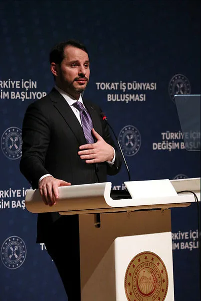 bakan-berat-albayrak-2019-yilini-degerlendirdi-rekorla-kapattik-1578586667654.jpg Bakan Berat Albayrak 2019 yılını değerlendirdi! "Rekorla kapattık" - 2