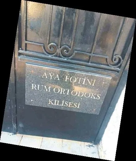 İzmir’de kilisede büyük kriz! Belediye olanları sadece izliyor