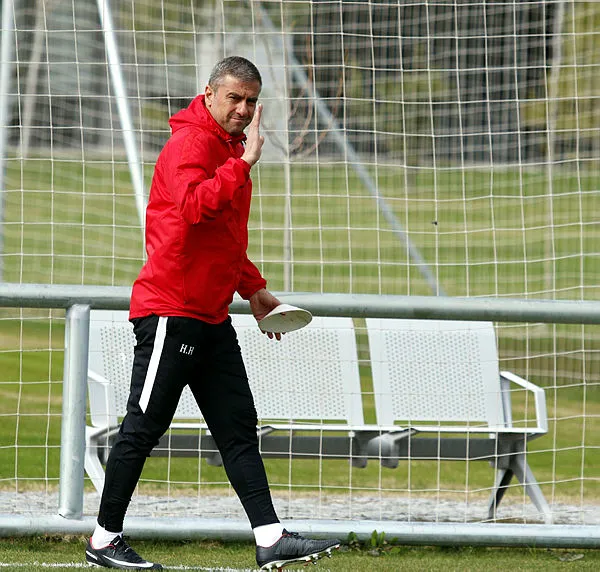 Antalyaspor Hamza Hamzaoğlu ile yolları ayırdı - 1