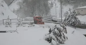 Bolu Dağı’nda kar yağışı etkili oluyor