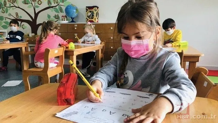Pozitif vakada yüz yüze eğitim devam eder mi? Sağlık Bakanlığı koronavirüs rehberini güncelledi 6