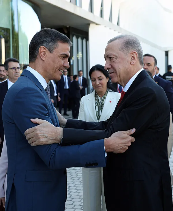 Başkan Erdoğan’dan İspanya’da Gazze sözleri: Ateşkes kararı kağıtta kalmasın BMGK İsrail’e baskı yapmalı