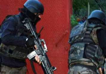 Van'da 2 PKK'lı öldürüldü