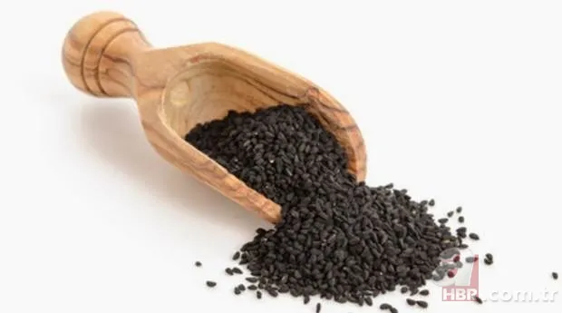 Çörek otunu bal ile birlikte tüketirseniz... 12