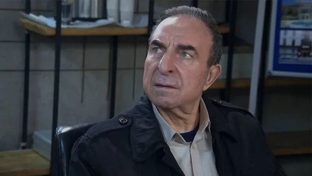 Arka Sokaklar’da Rıza Baba bilmecesi! Arka Sokaklar Rıza Baba öldü mü? Arka Sokaklar Zafer Ergin diziden ayrılıyor mu?