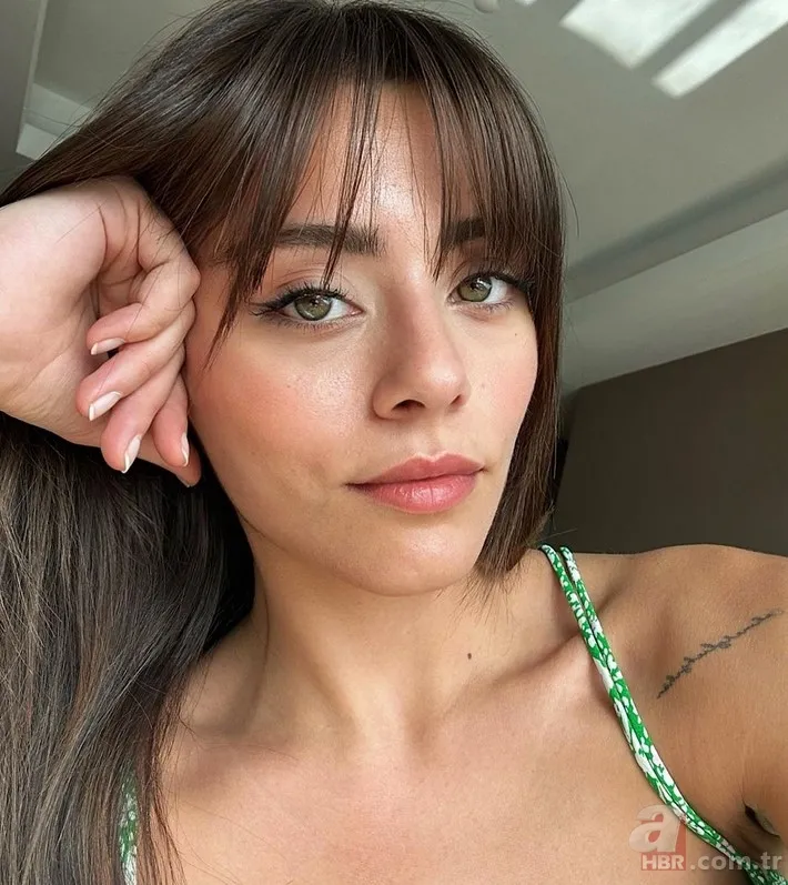 Sıla Türkoğlu'nun partneri ünlü oyuncunun oğluymuş! Kaan Taşaner annesiyle aynı dizide... 4