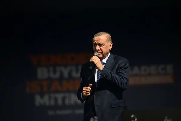 yeniden-buyuk-istanbul-mitingi-baskan-erdogandan-onemli-aciklamalar-1711283886409.jpg Başkan Erdoğan İstanbul mitinginde konuştu: İstanbul'u CHP zulmünden kurtarmalıyız | Sağlam aday sağlam adam: Kurum ile yeni bir dönemi başlatacağız - 3