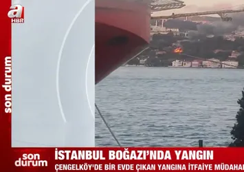 İstanbul Boğazı'nda yangın! Tarihi bina alev aldı