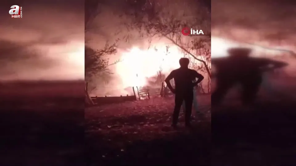 Yanan samanlık geceyi aydınlattı