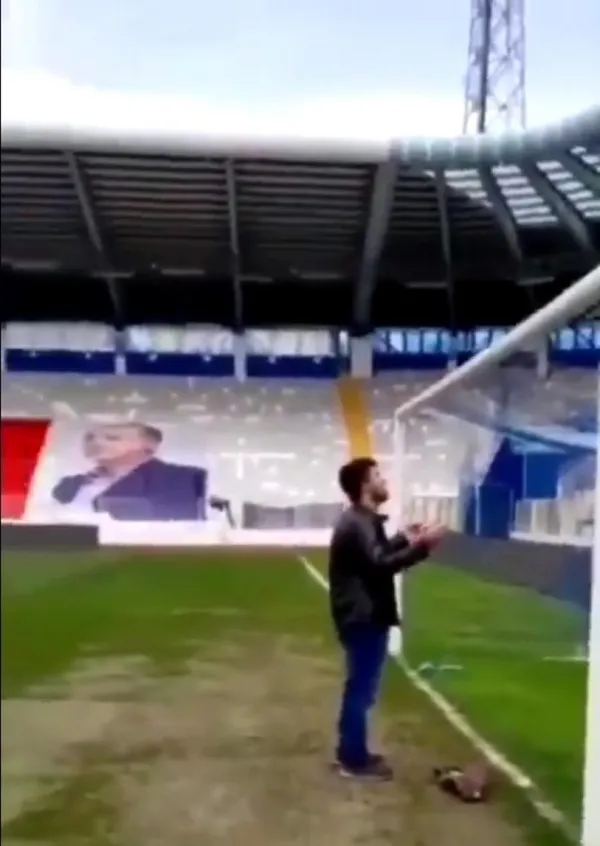 Erzurumpor-Beşiktaş maçında büyü mü yapıldı? Kalenin önünde dua eden genç konuştu