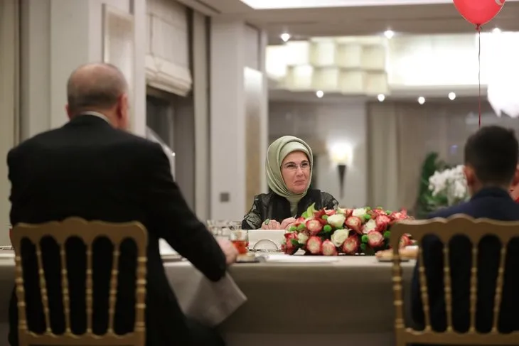 Başkan Erdoğan 23 Nisan Ulusal Egemenlik ve Çocuk Bayramı'nda çocuklarla iftarda buluştu