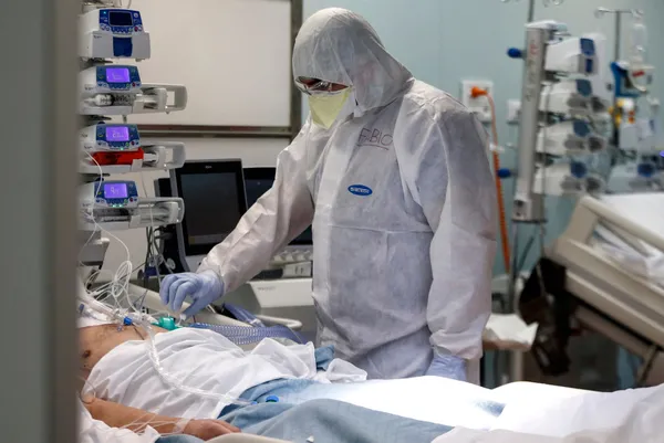 Koronavirüste korkutan araştırma! Her üç kişiden birinde görülüyor