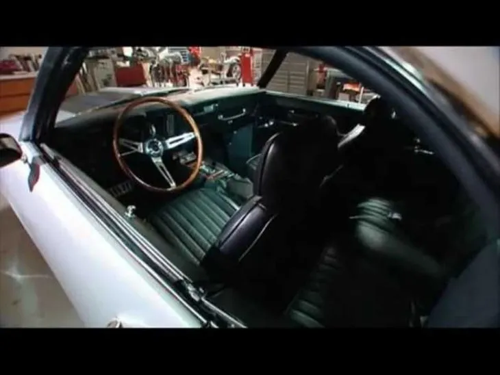 1969 model Camaro aracın son hali hayran bıraktı! Hurdalıktan satın almıştı
