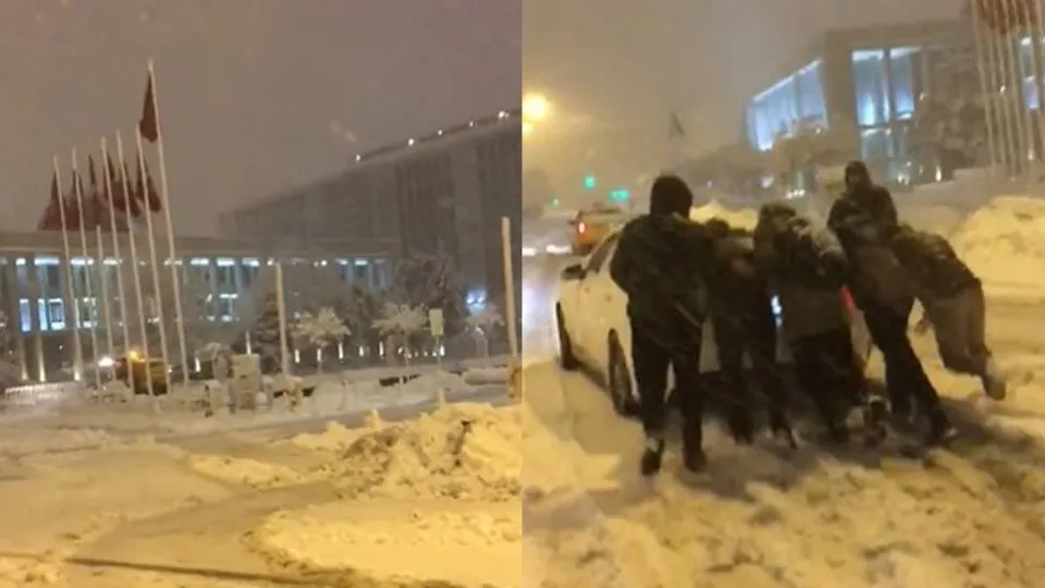 Kar ile mücadelede sınıfta kalan Ekrem İmamoğlu İBB'nin kapısının önünü bile temizleyemedi! İşte o görüntüler