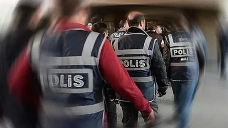 gocmen-kacakciliginda-784-milyonluk-vurgun-paralari-bakin-nasil-aklamislar-1783499658075.jpeg Göçmen kaçakçılığında 784 milyonluk vurgun! Paraları bakın nasıl aklamışlar - 2