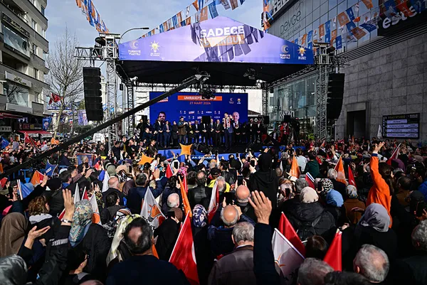 1711556245856.jpg Cumhur İttifakı İBB Başkan adayı Murat Kurum Ümraniye'de konuştu: 31 Mart'ta hesap kesilecek | İmamoğlu'na net tepki: O film bitti, masken düştü - 3