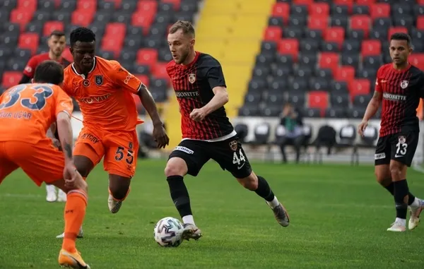 Gaziantep FK 2-0 Medipol Başakşehir (MAÇ SONUCU-ÖZET) - 4