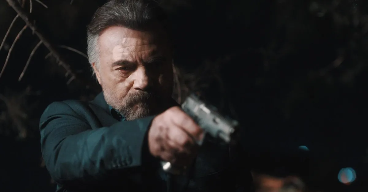 Ben Bu Cihana Sığmazam 38. bölüm 2. fragmanı | "Çakalların uluması, aslanlar kükreyene kadardır!"