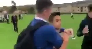 İngiltere’de bir faşist Suriyeli mülteci çocuğa saldırdı