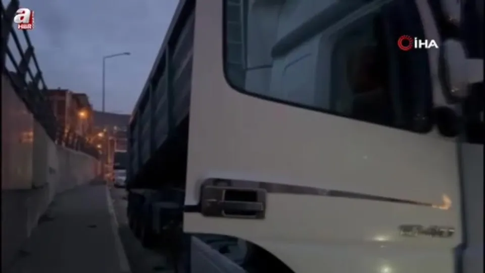 İzmir’de zehir tacirlerine operasyon