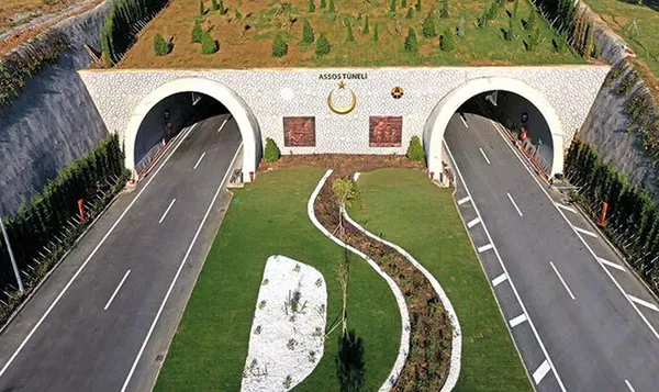 Ulaştırma ve Altyapı Bakanı Adil Karaismailoğlu’ndan büyük projeler devam edecek mesajı! 2053 hedefi için durmak yok