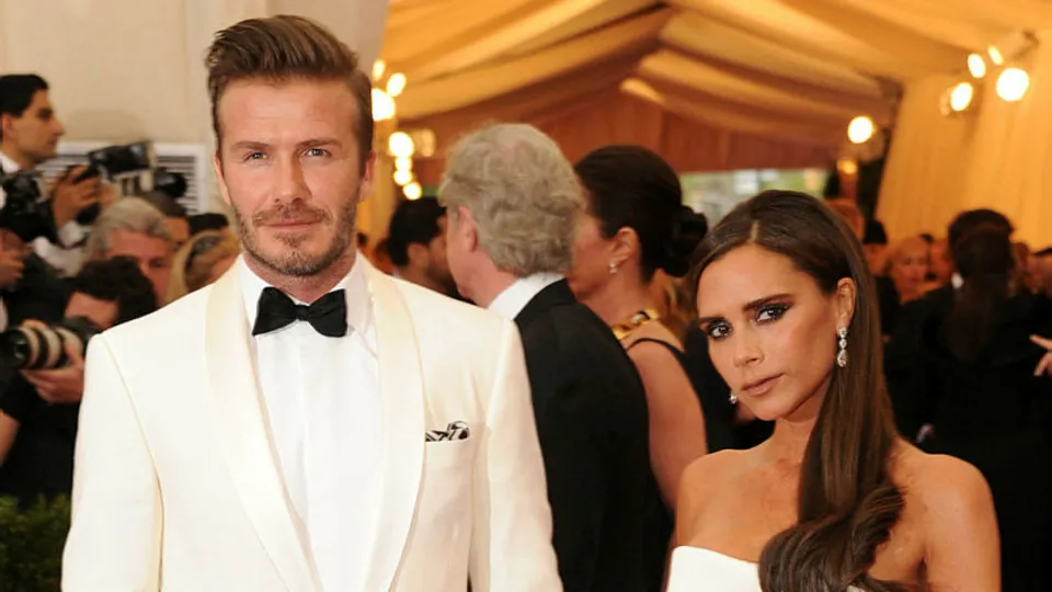 David Beckham ve Victoria Beckham gittikleri partide koronavirüs kaptı